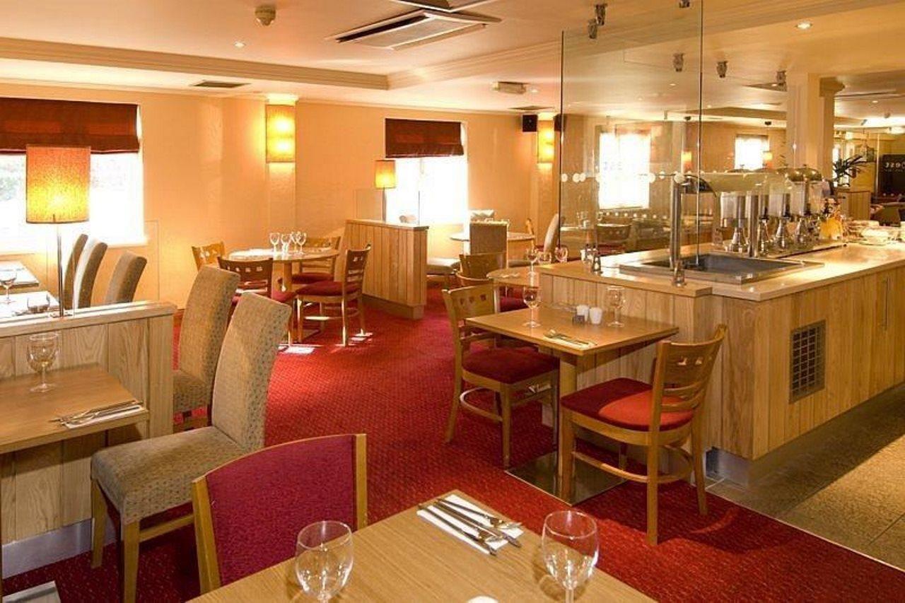 Premier Hotel 3*